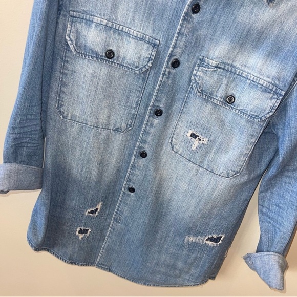 Todd Snyder denim shirt men’s - Picture 2 of 3